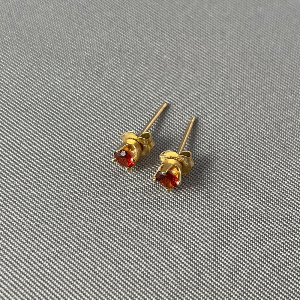 Garnet Earrings - Tiny Studs Set In Gold View 2
